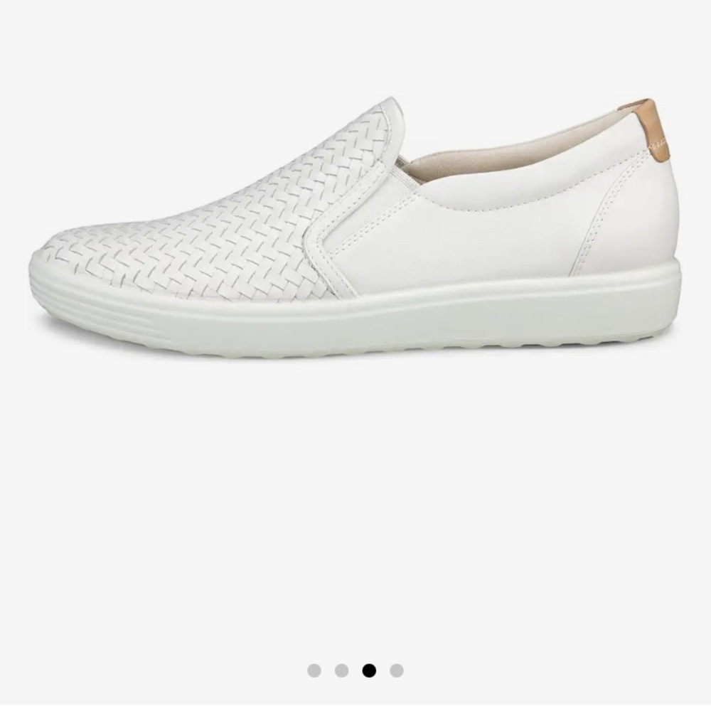 ECCO Women's Slip On Sneakers Cream Ivory Woven Leather Comfort Shoes Size 9